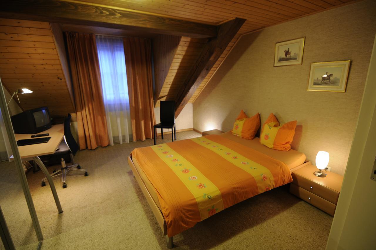 Hotel De La Croix-Blanche Cressier 외부 사진